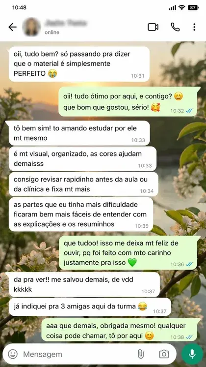 Print de conversa real de aluna elogiando o material