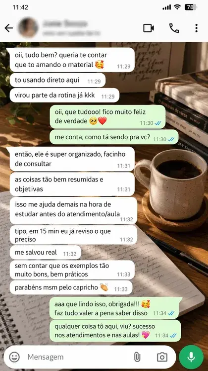Print de conversa real de aluna elogiando o material